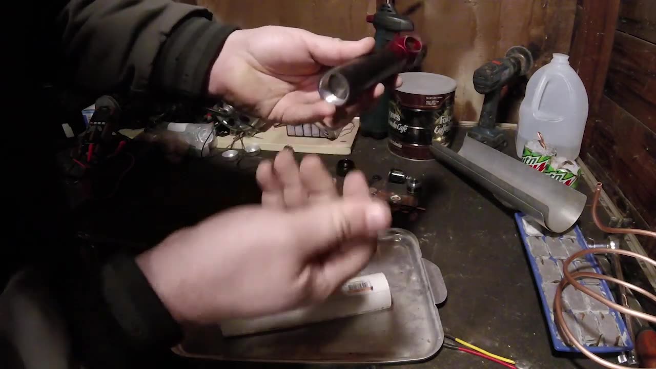 Cement Battery Flashlight! FREE ELECTRICITY