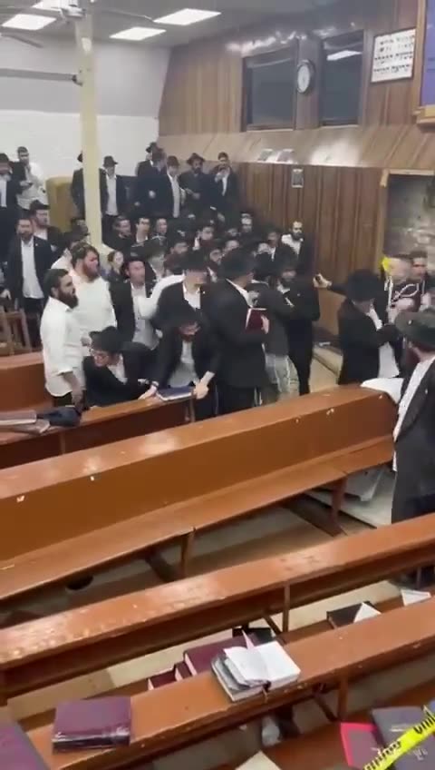 Why does Chabad Lubavitch have a secret tunnel system under its NYC HQ ?