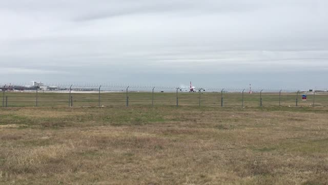 Qantas Airbus A380-842 Landing at DFW