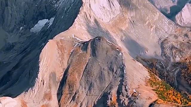 vast mountains AND rivers, looking at the beauty of the world, I still feel that the worl
