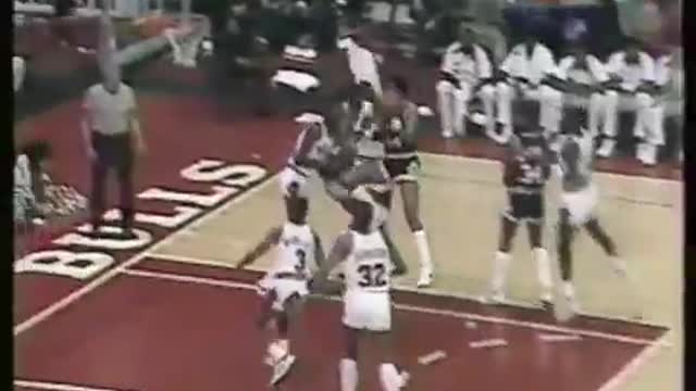 Chicago Bulls Vs San Antonio Spurs Game 9/ Nov 13 1984