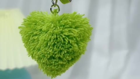 The key chain made of waste wool is so creative