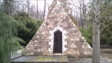 ILLUMINATI PYRAMID & CHURCH IN QUAKERTOWN, PA! MUSIC VIDEO!