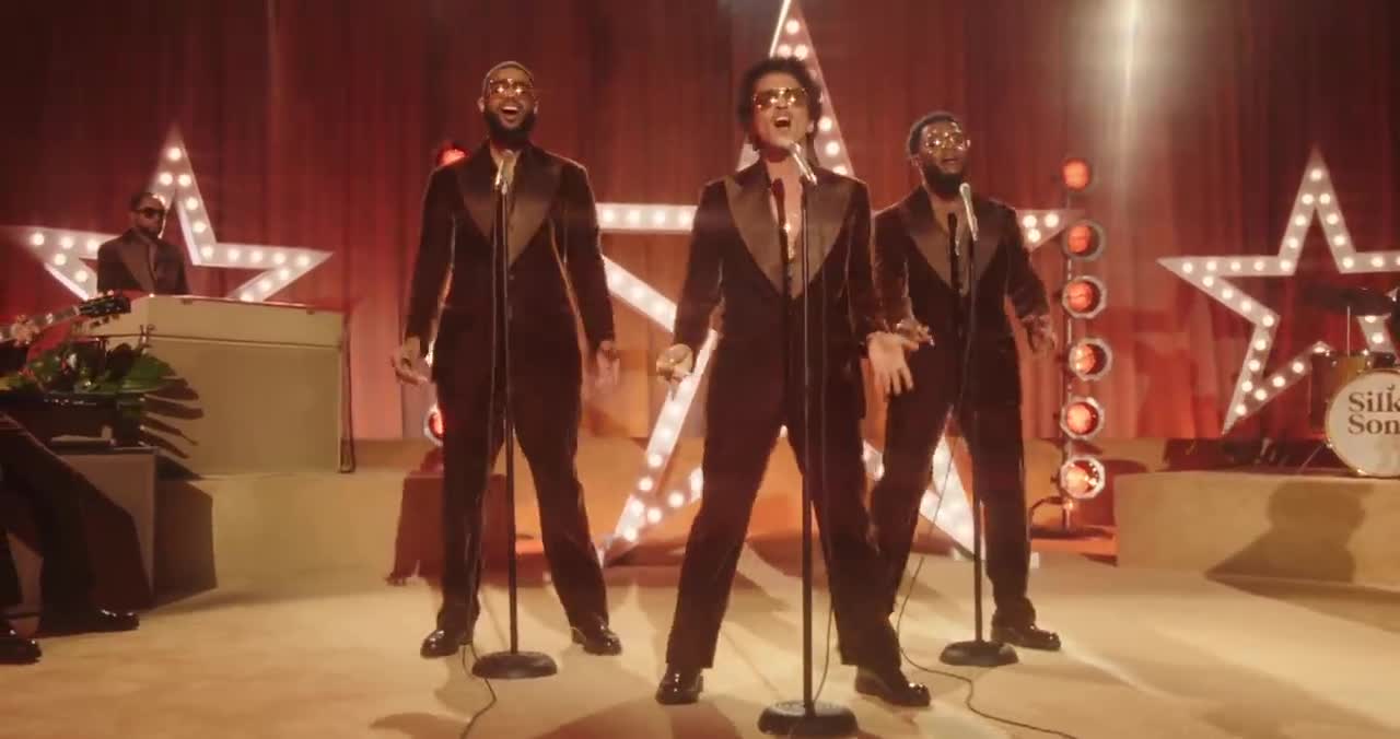 Bruno Mars, Anderson .Paak, Silk Sonic - Smokin Out The Window [Official Music Video]