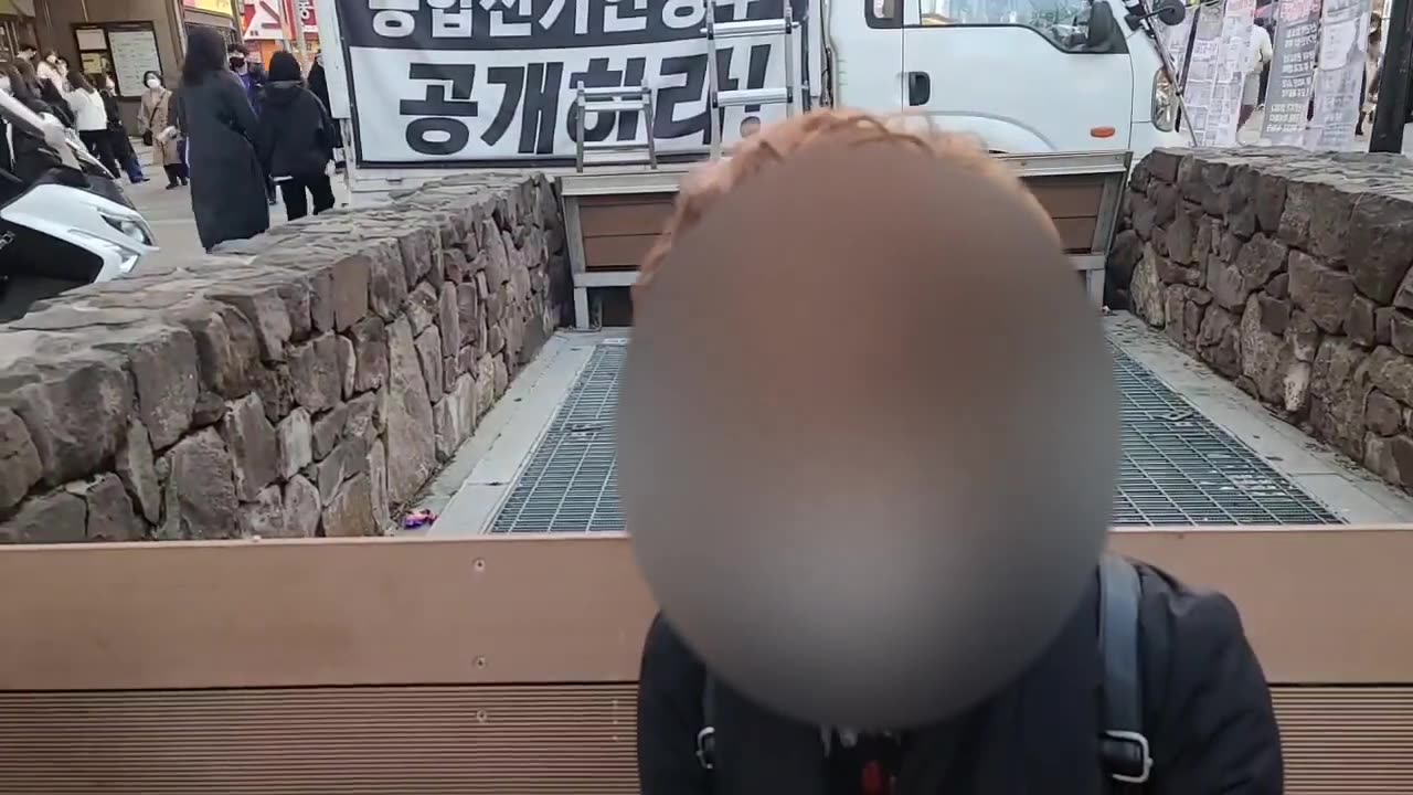 20210216_V3_S01(d3CD0fq76PY)정치에 관심없었지만 문땡땡이가 제대로 못해 거리로! 고기를 잡아 주지말고 고기를 잡는 방법을! 대구백화점 앞에서