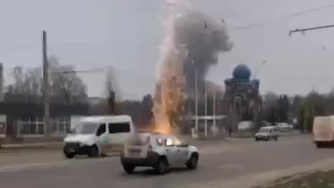 🙏 Debris falling on the roadway in Sumy during the attack!