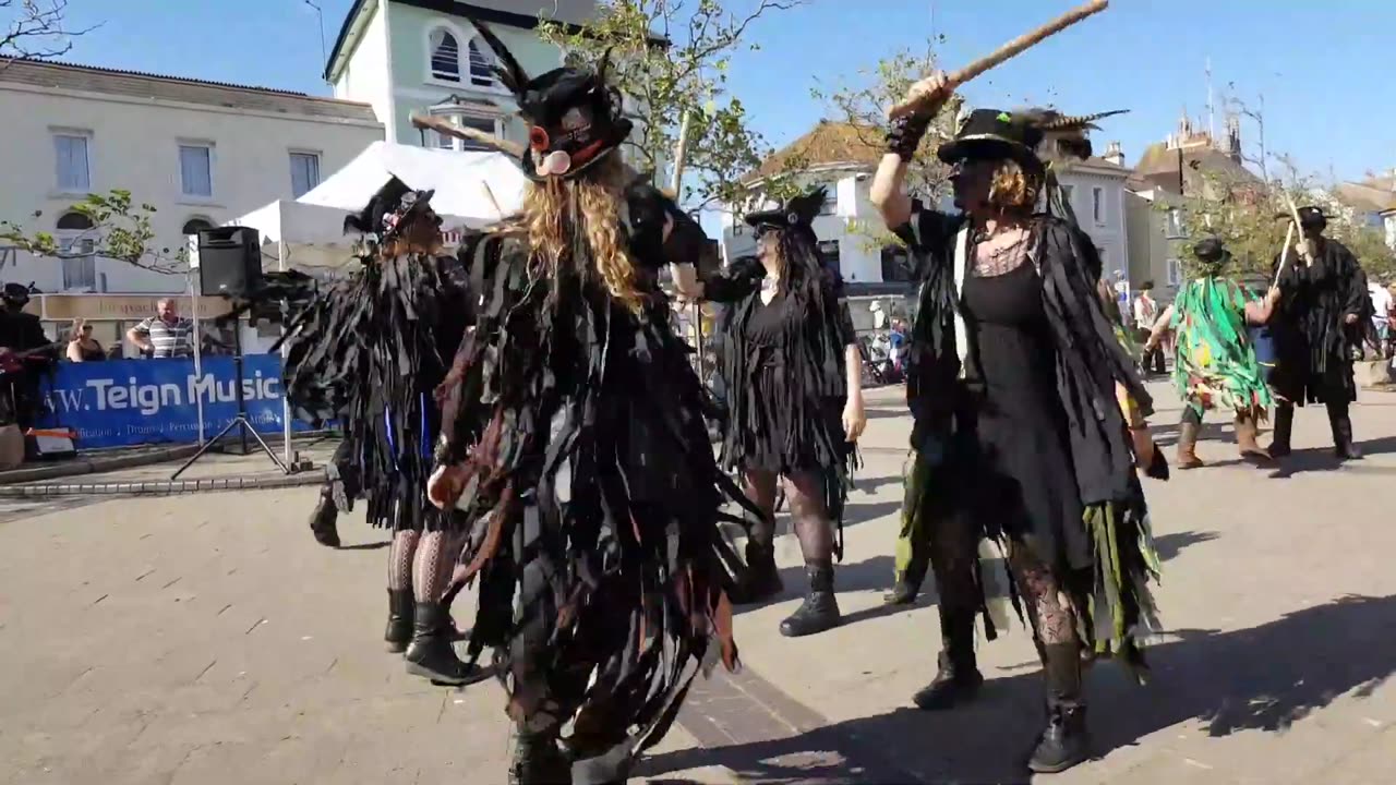 Beltane Border Morris, White Ladies Aston danced by current & ex-members,Teignmouth Folk Fest 2017