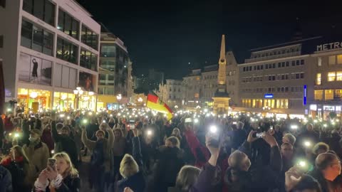 The Great Corona Info Tour Bonn, Marktplatz, 14.11.20 Die Deutsche Nationalhymne