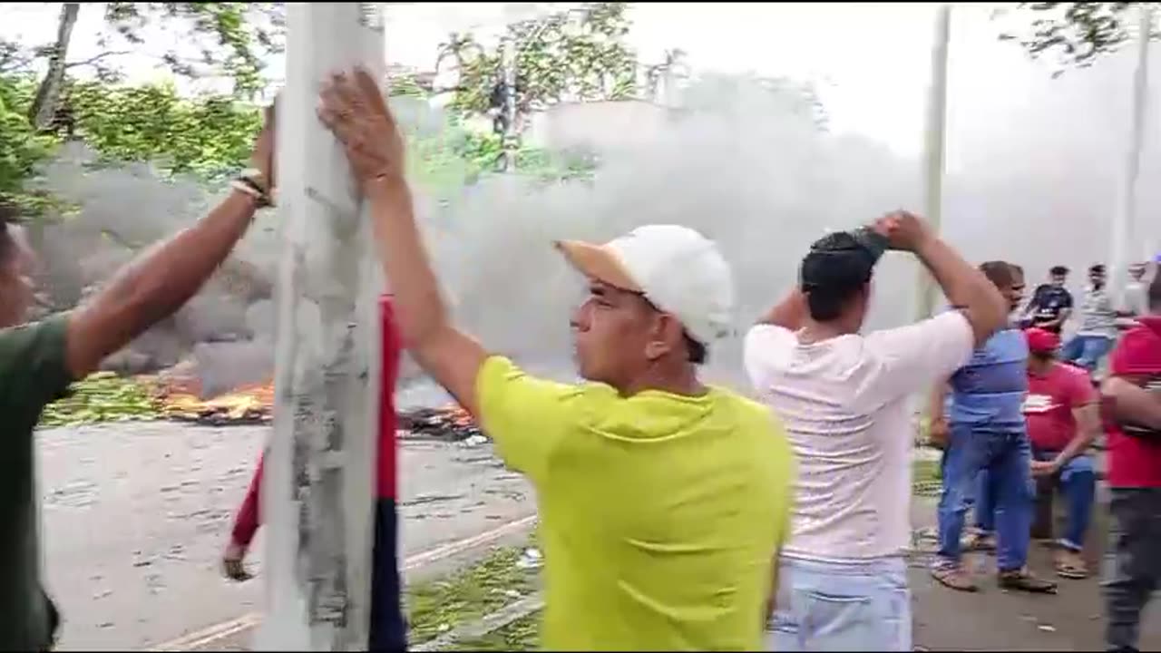 Así avanza la protesta en Turbaco por cobro del peaje
