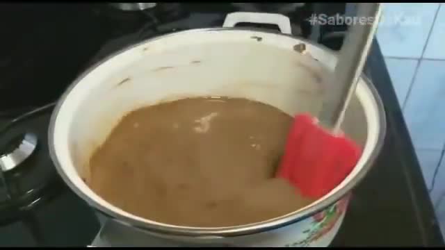 HOW TO MAKE AMERICAN ICE CREAM