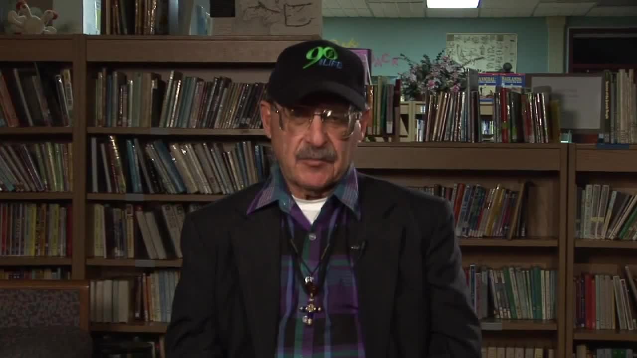 Dr Joel Wallach explains the immune system as best as you can in 7 minutes