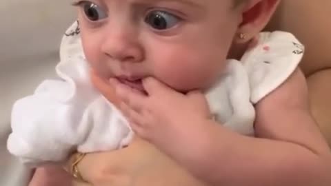 SO FUNNY 🤣🤣🤣 This Little Baby-Girl Watching Tiktok [ Funny Reaction ]