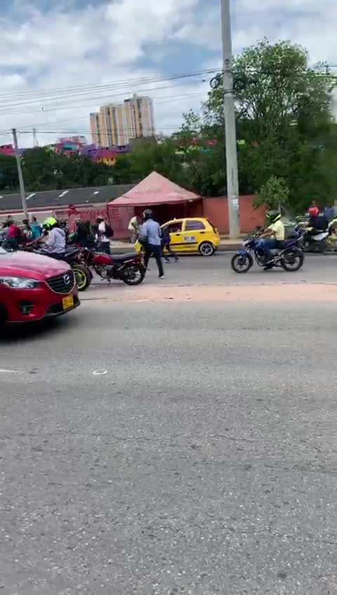 Cinco heridos tras accidente en la vía Bucaramanga - Girón