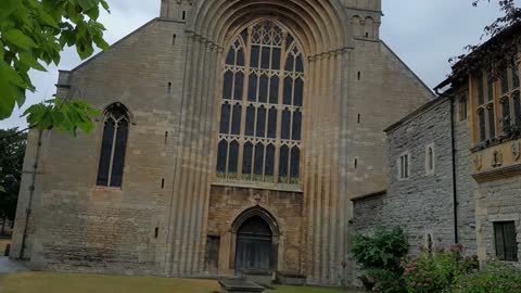 TEWKESBURY ABBEY GLOUCESTERSHIRE ENGLAND AUGUST 2022