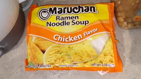 Eating Maruchan Ramen Noodle Chicken Flavor, Dbn, MI, 12/16/23