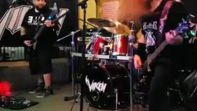 Viken "Enter Sandman" Metallica Cover