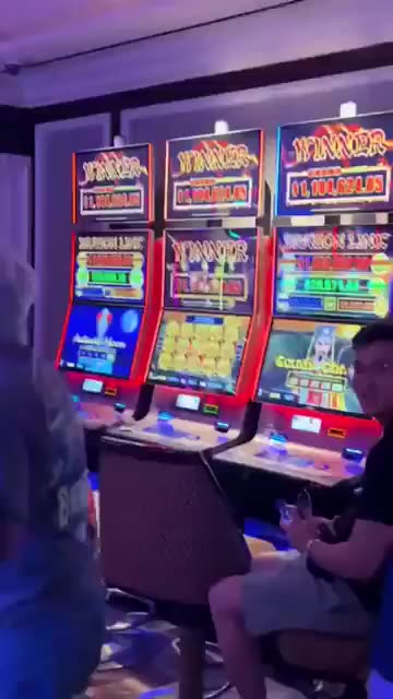 Million dollar jackpot winner at Caesars Palace