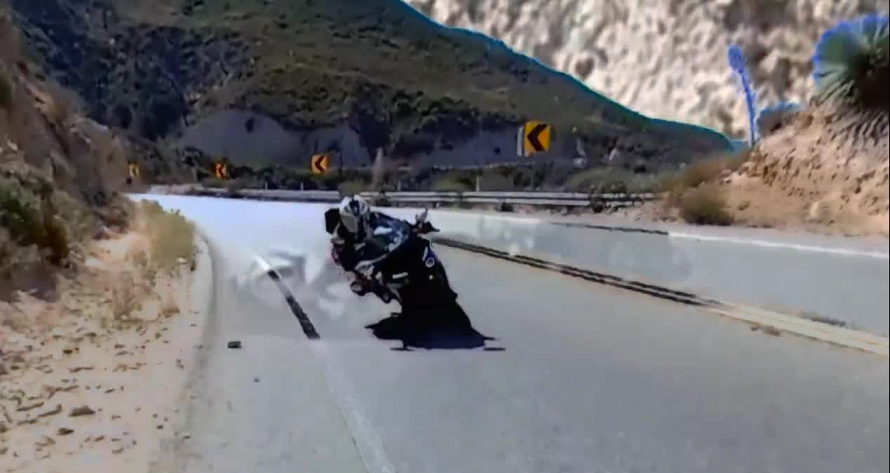 R1 caught fire and exploded on the spot, but fortunately all equipped people are okay!