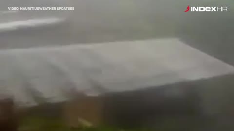 Supertajfun Mangkhut divlja Filipinima