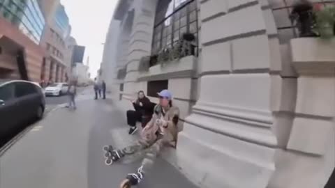 Skater meet into a sudden accident