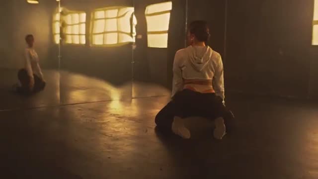 Anitta - Envolver [Official Music Video]