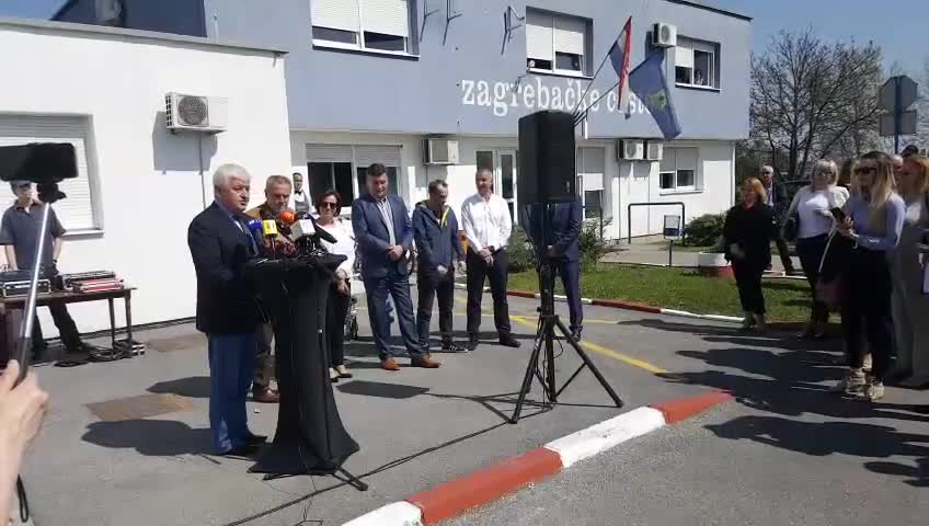 Bandić predstavlja "Genijator", harač za građane