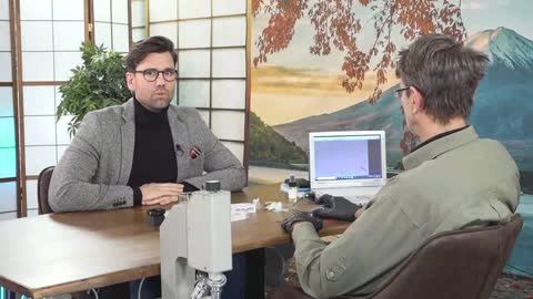 Mikroskopierung im Studio: Smarte Splitter in Impfstoffen? - Holger Reißner