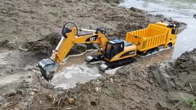 Excavators work under the river | Dump truck videos for kids | Car toys