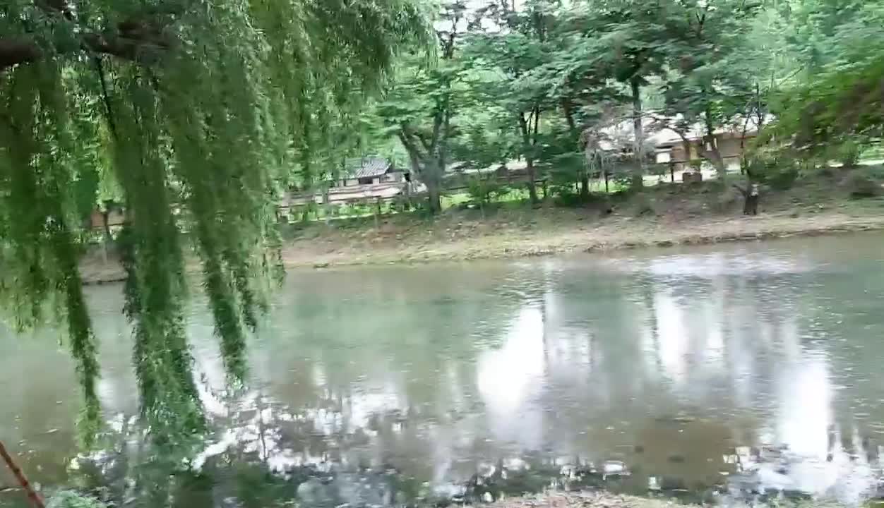 The rainy appearance of the Korean Folk Village