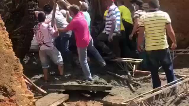 Muro del mirador del mercado campesino se desplomó