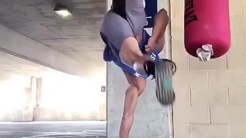 TRAINING KICK