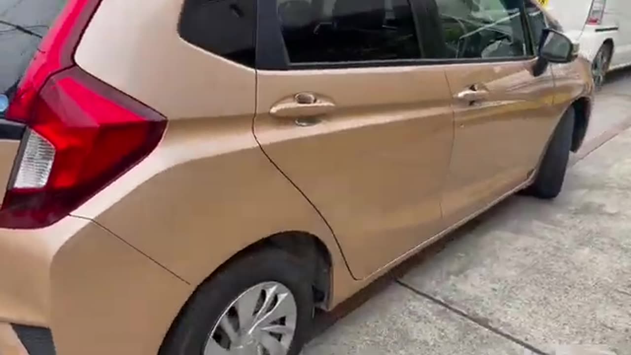 Honda Fit ( Japan Stock )