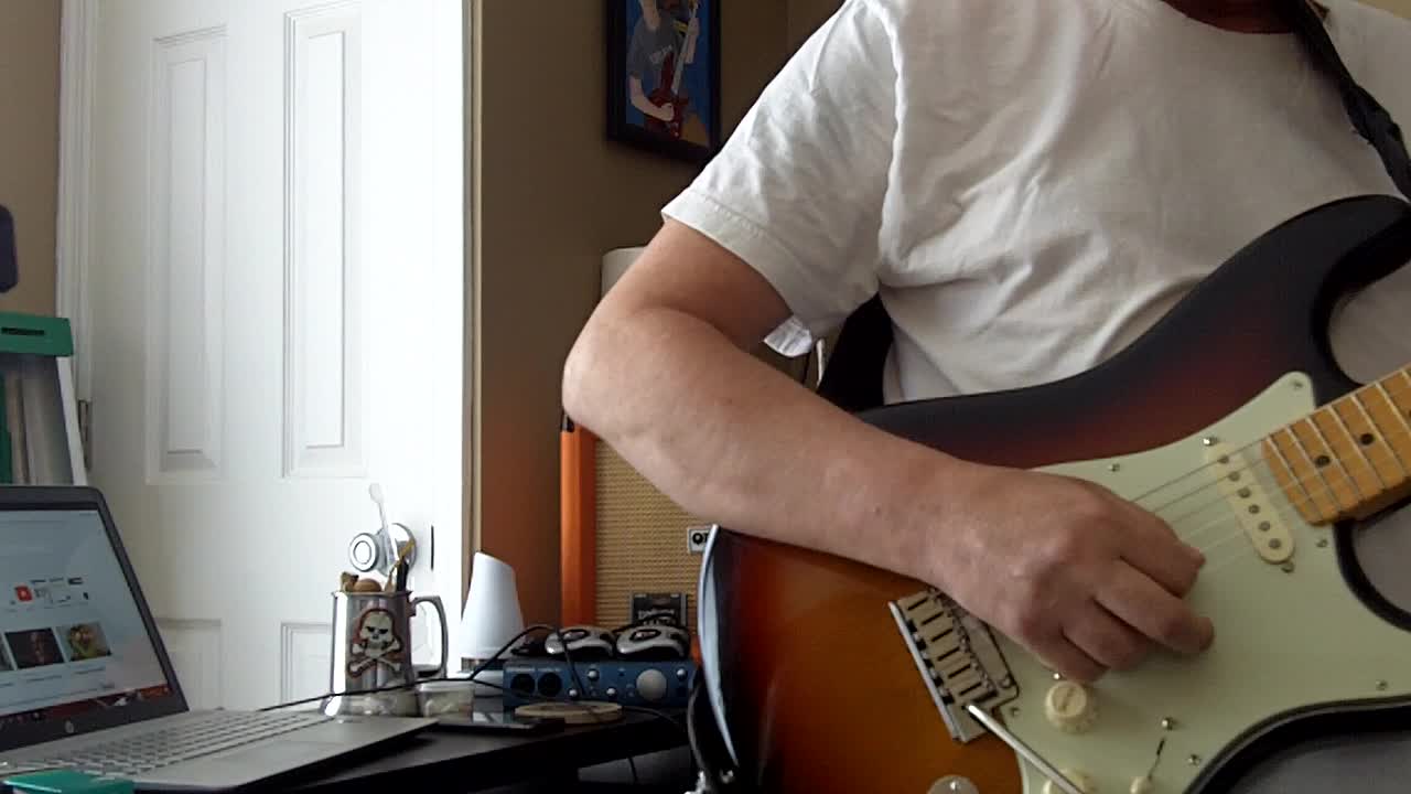 Have trouble hitting your volume knob on a Fender Strat?