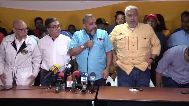 Oposición venezolana lanza los "comandos por la libertad" para poner fin a Maduro