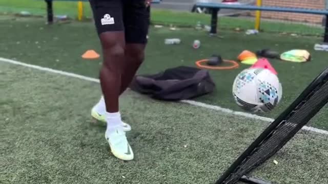 He can go forever 😤 (thestreetzfootballIG) #futbolskills #futboltraining #nodaysoff