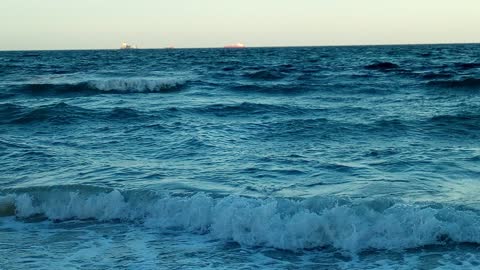 Relaxing Sounds of The Sea