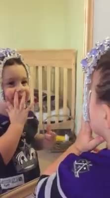 Toddler sees himself as queen