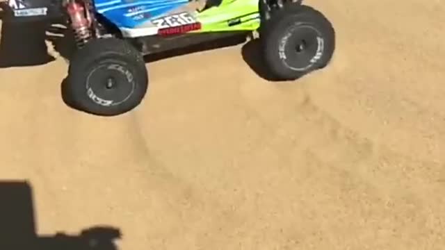 RC CAR IN DESSRT || #SHORT