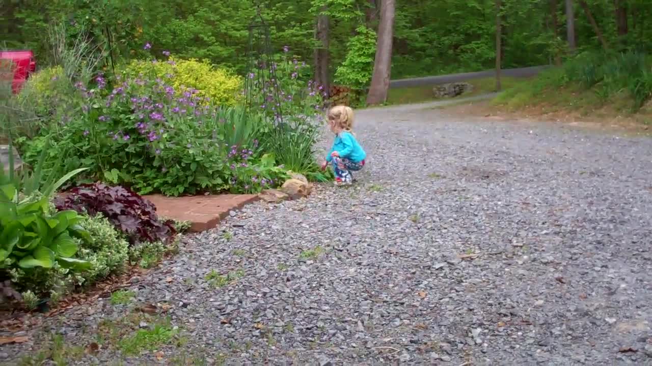 Alyssa and the water balloons