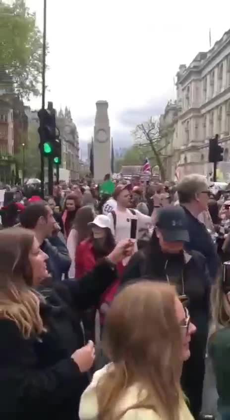 15-05 : Hàng ngàn người trên đường phố London, Sydney cho cuộc biểu tình vì Tự do trên toàn thế giới