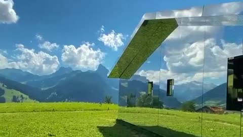 This transparent house does not affect this beautiful scenery at all.