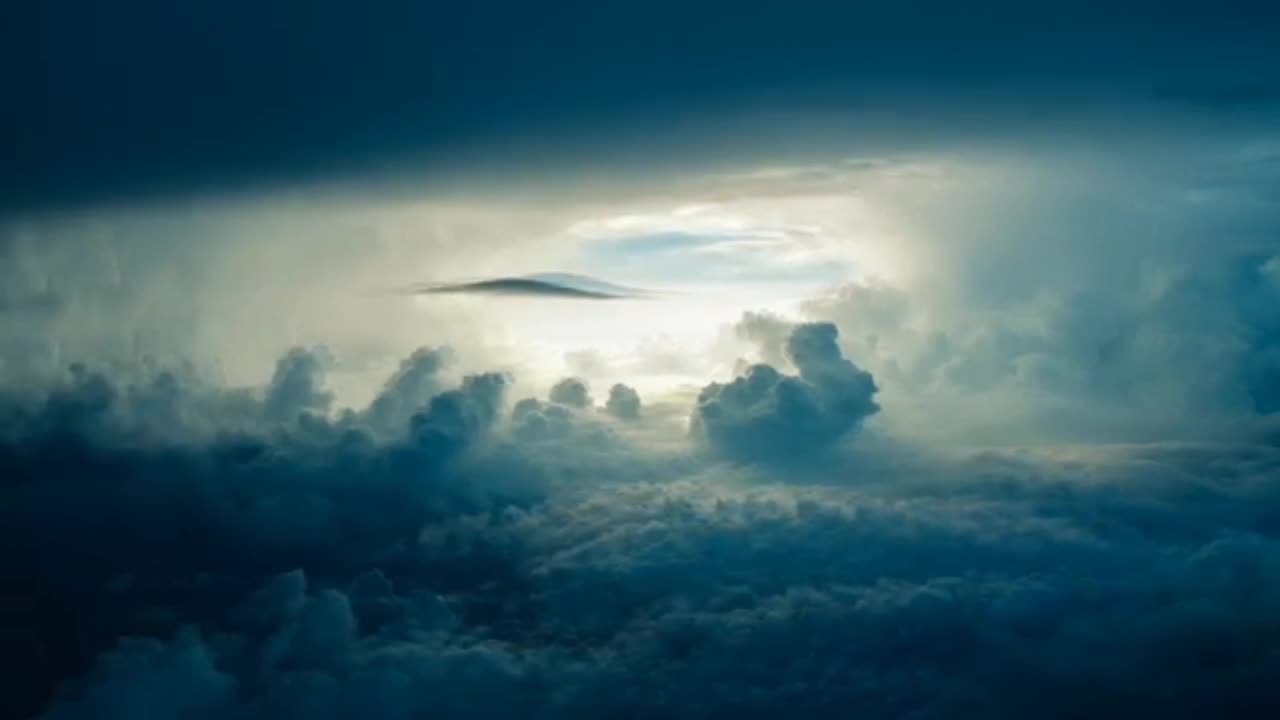 Amazing Clouds Flow in The Sky