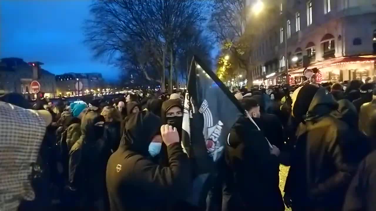 Manif anti-pass et anti racisme etc... du 27/11/21 - Paris