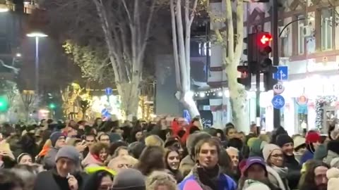 Georgians march with traditional songs and dances!