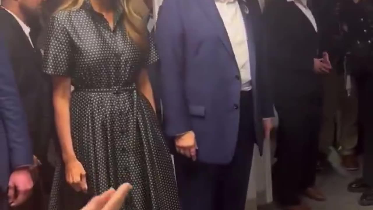 Melania’s been wearing sunglasses inside all day today