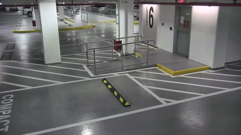 6082RHOBG3G306ANorthLobby_2021-01-06_13h40min02s183ms.mp4