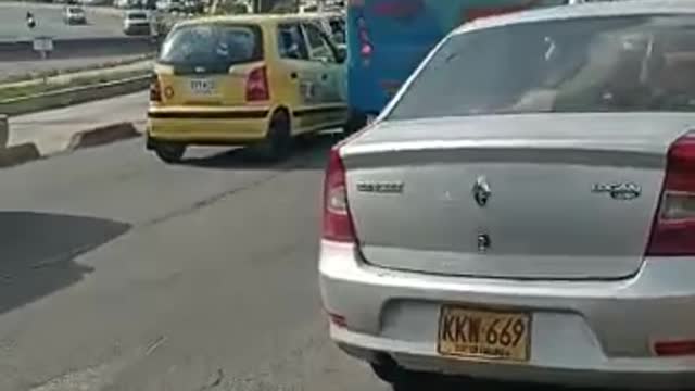 Congestión vehicular puente de Conucos