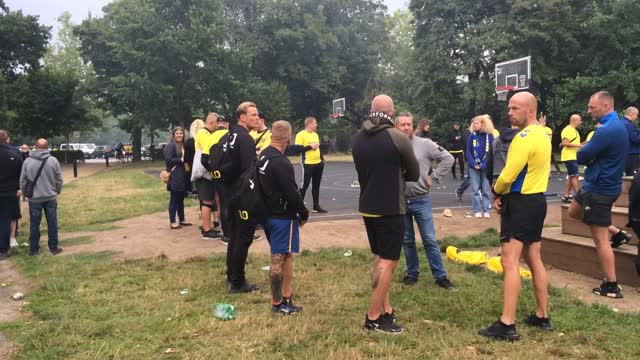 Overfald af hooligan | PER BRÆNDGAARD