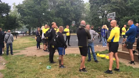 Overfald af hooligan | PER BRÆNDGAARD