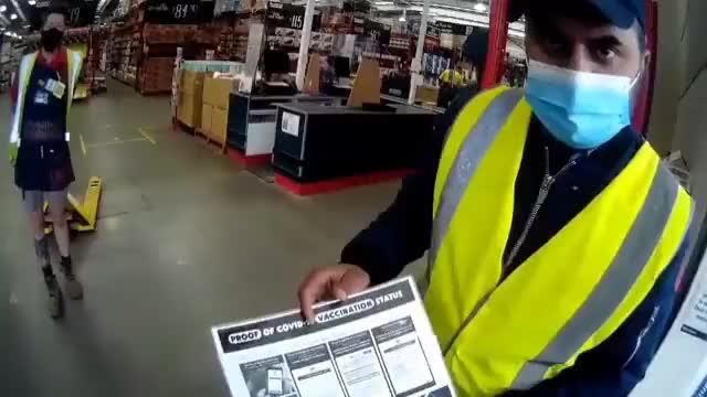 Australia CovidTyranny - 51 - No Jab No Entry At Bunnings